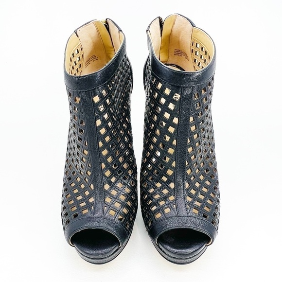 MICHAEL Michael Kors Caged Heels Black Leather Bootie Platform Peep Toe Size 8 - Picture 3 of 11